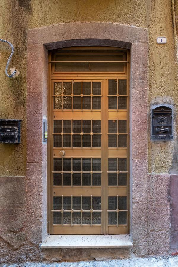 Casa Rocca Lägenhet Bosa Exteriör bild